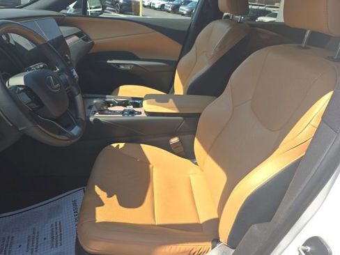 Used 2023 Lexus RX 350 Premium Plus w/ Accessory Package image 4