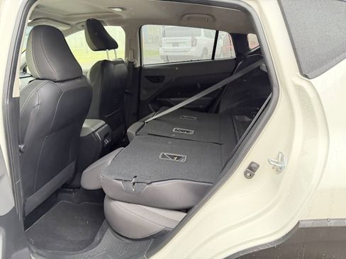 Certified 2024 Subaru Crosstrek 2.0i Premium image 28