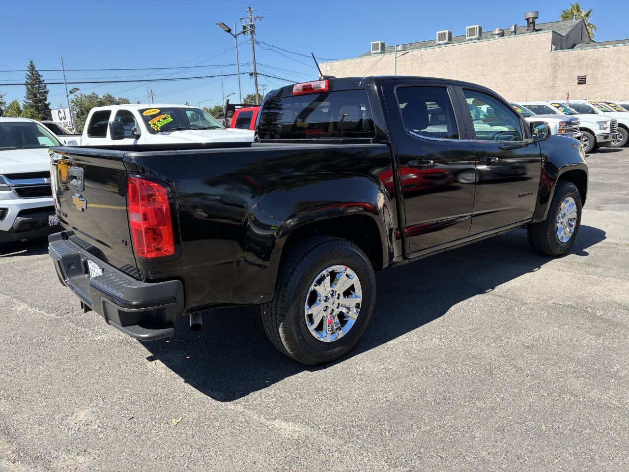 Used 2015 Chevrolet Colorado LT w/ LT Convenience Package RWD image 2