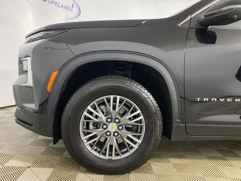 Certified 2025 Chevrolet Traverse LT w/ Driver Confidence Package image 28