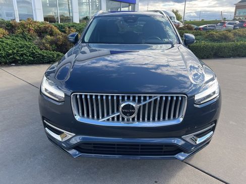Certified 2025 Volvo XC90 B6 Plus image 8