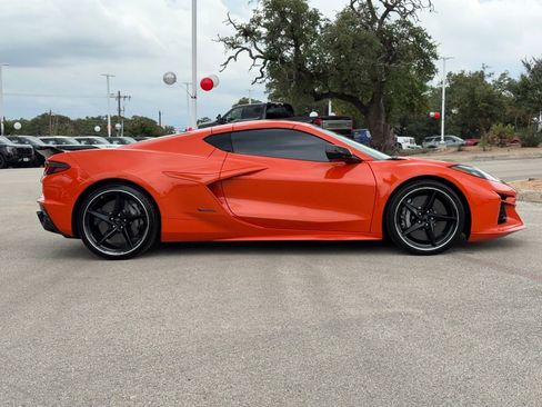 Used 2026 Chevrolet Corvette E-Ray w/ Stealth Interior Trim Package AWD/4WD image 4