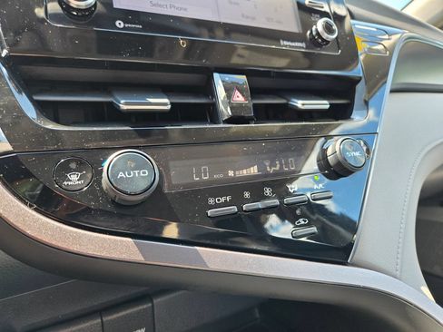 Used 2023 Toyota Camry LE FWD image 24