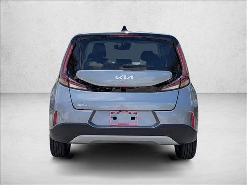 Used 2025 Kia Soul S FWD image 6