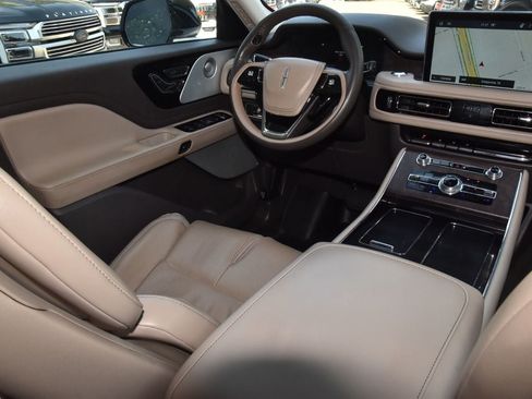 Used 2022 Lincoln Aviator Reserve w/ Equipment Group 201A AWD/4WD image 16