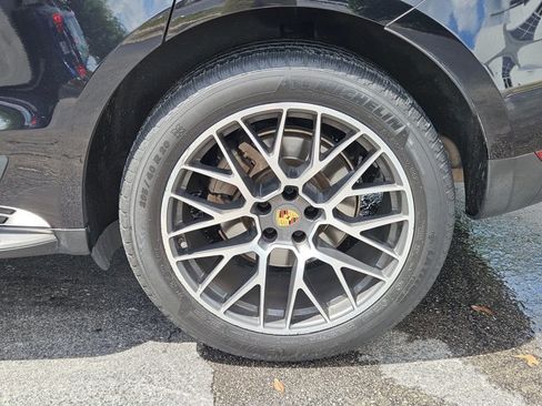 Used 2018 Porsche Macan S AWD/4WD image 25