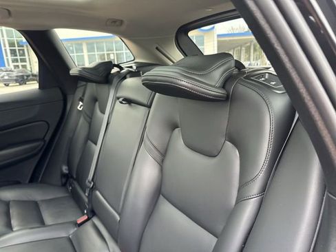Used 2024 Volvo XC60 B5 Core w/ Protection Package Premier image 25
