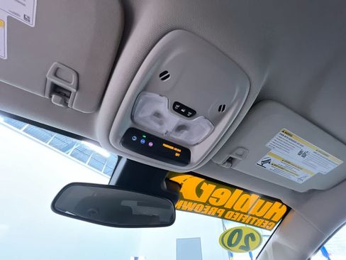 Used 2020 Buick Encore GX Select w/ Advanced Technology Package FWD image 34