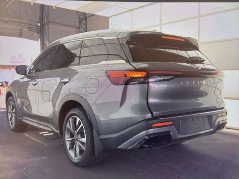 Used 2023 INFINITI QX60 Luxe w/ Cargo Package image 3