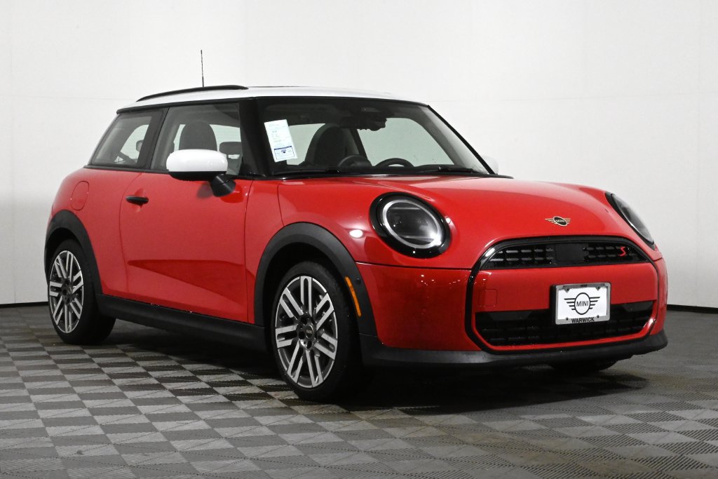 Certified 2025 MINI Cooper S FWD image 9