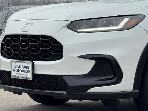 Certified 2024 Honda HR-V LX image 3