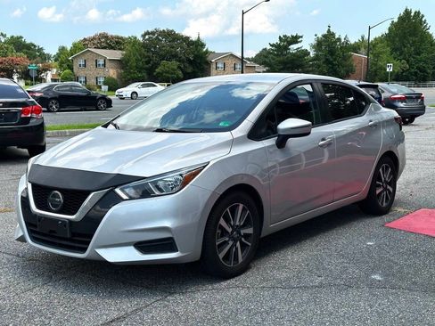 Used 2021 Nissan Versa SV image 8