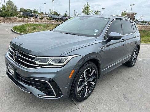 Used 2022 Volkswagen Tiguan SEL R-Line AWD/4WD image 3