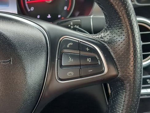 Used 2018 Mercedes-Benz GLC 300 4MATIC image 20