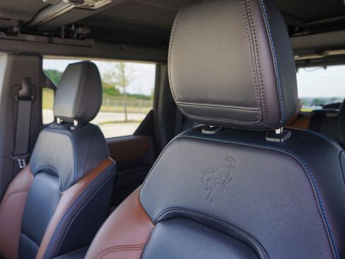 Used 2024 Ford Bronco Outer Banks image 9