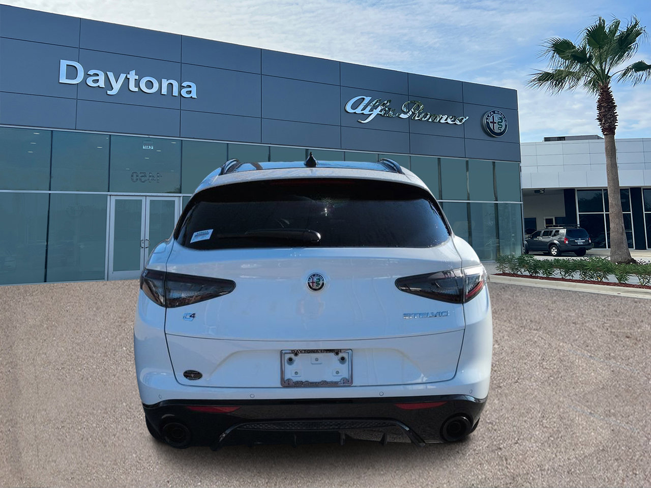 New 2026 Alfa Romeo Stelvio Sprint w/ Convenience Package AWD/4WD image 4