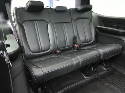 Used 2023 Jeep Wagoneer Series II AWD/4WD image 28
