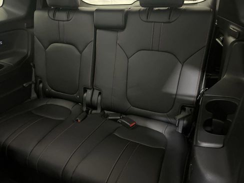 Certified 2025 Honda Pilot TrailSport image 23