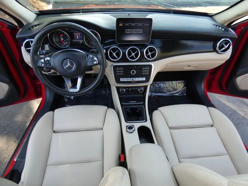 Used 2019 Mercedes-Benz GLA 250 image 21