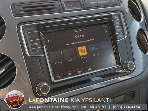 Used 2018 Volkswagen Tiguan Limited image 20