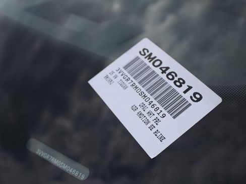 New 2025 Volkswagen Tiguan SE R-Line image 30