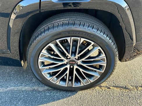 New 2026 GMC Terrain Denali w/ LPO, Floor Liner Package image 24