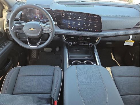 New 2026 Chevrolet Suburban Premier image 12