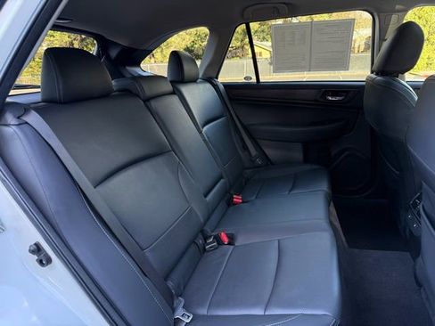 Used 2017 Subaru Outback 2.5i Limited image 24