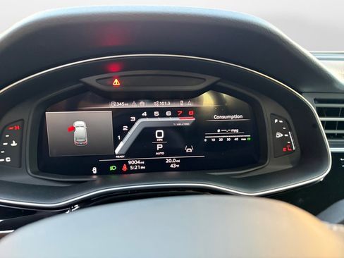 Used 2025 Audi Q7 2.0T Premium w/ Convenience Package image 11