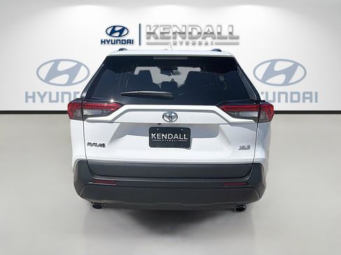Used 2024 Toyota RAV4 XLE FWD image 5