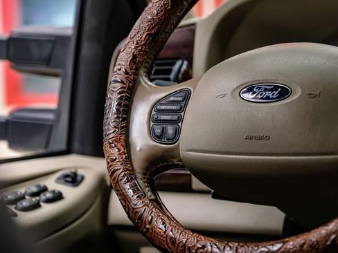Used 2005 Ford F350 King Ranch AWD/4WD image 19
