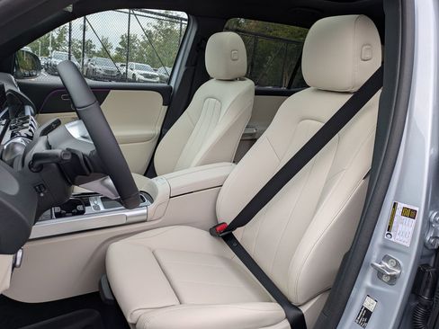 New 2026 Mercedes-Benz GLB 250 image 17