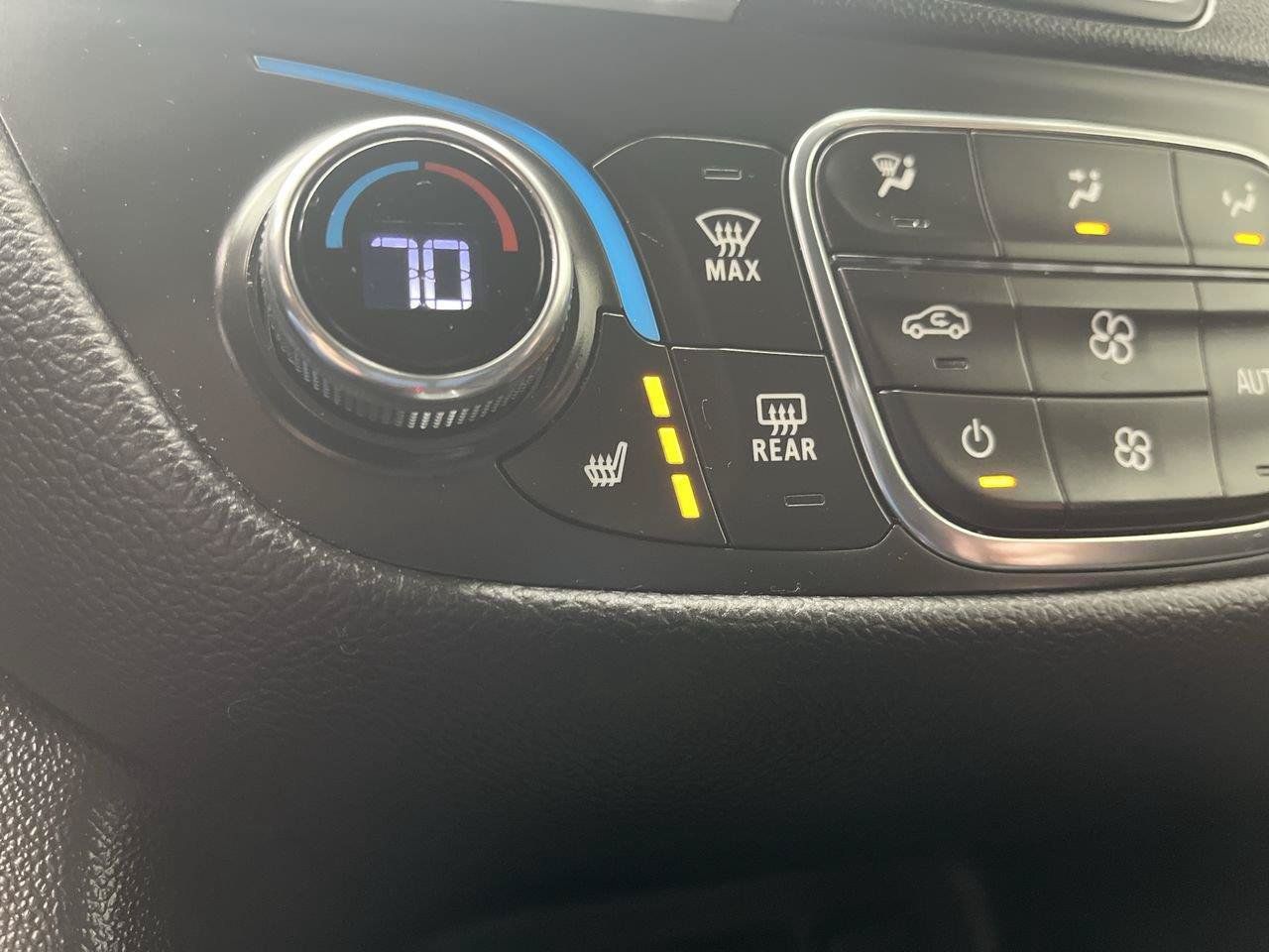 Used 2021 Chevrolet Equinox LT AWD/4WD image 21