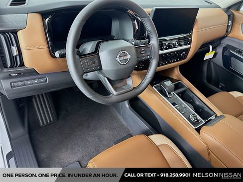 New 2026 Nissan Pathfinder Platinum AWD/4WD image 9