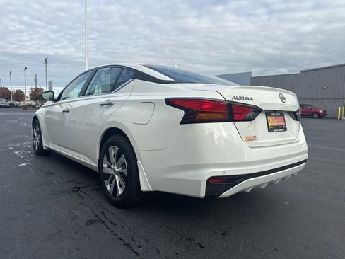 Used 2025 Nissan Altima 2.5 S image 6