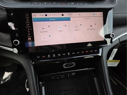 New 2026 Jeep Grand Cherokee Altitude RWD image 10
