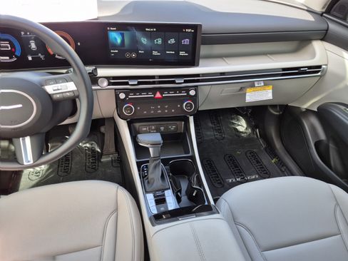 New 2026 Hyundai Tucson SEL Plus FWD image 13