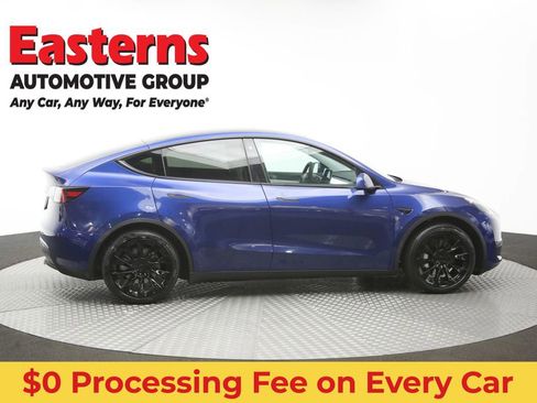 Used 2021 Tesla Model Y Long Range AWD/4WD image 39