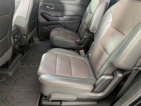 Certified 2023 Chevrolet Traverse High Country w/ LPO, Floor Liner Package image 28