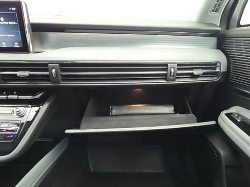 Used 2022 Lincoln Corsair AWD w/ Equipment Group 101A image 39