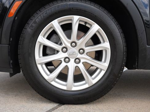 Certified 2023 Cadillac XT4 Luxury w/ Cold Weather Package image 29