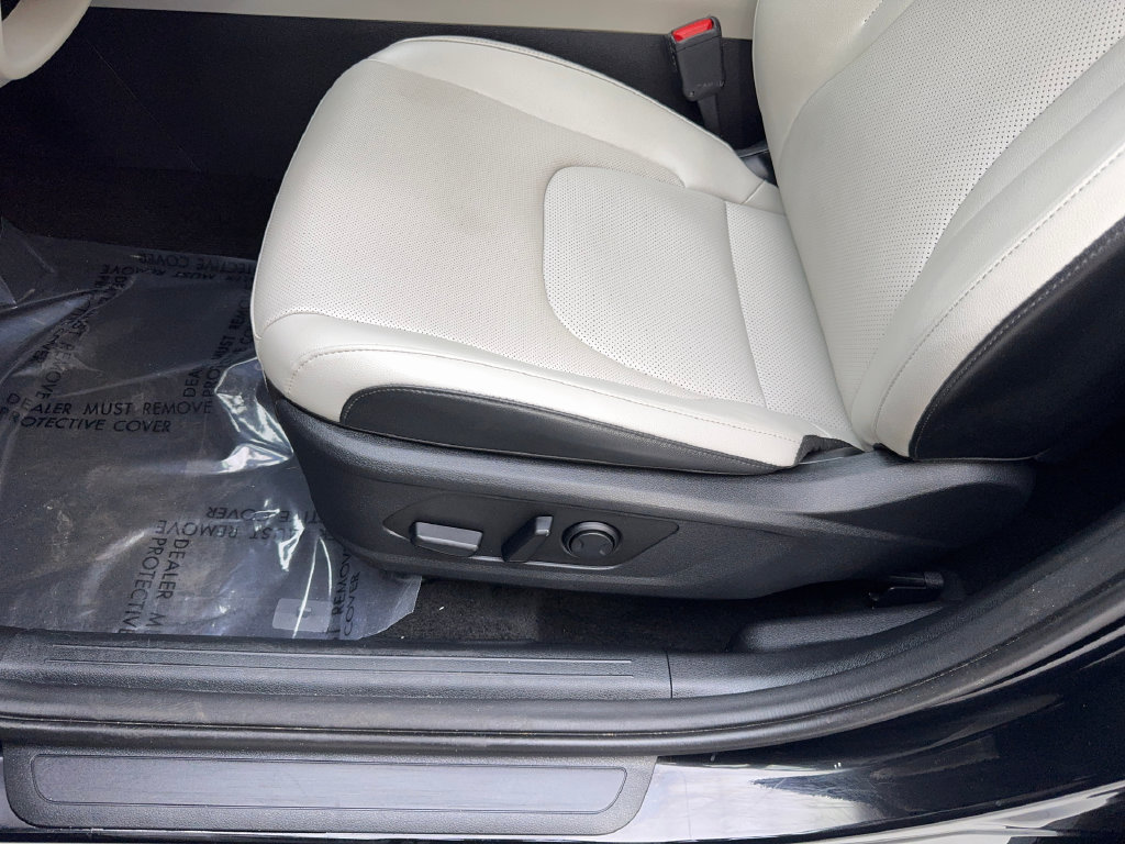 Used 2024 Kia Sportage EX FWD image 26