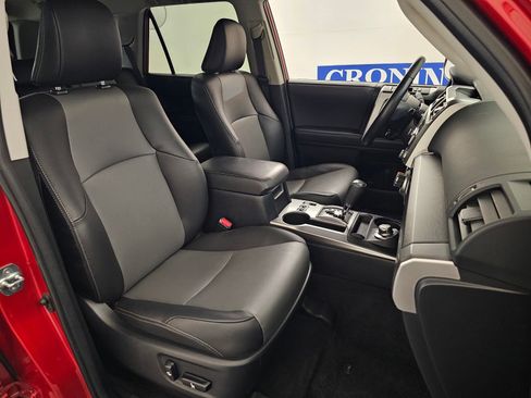 Used 2023 Toyota 4Runner SR5 Premium image 32