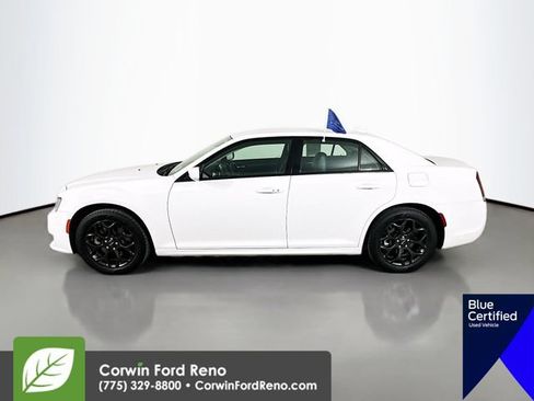Used 2022 Chrysler 300 Touring L AWD/4WD image 4