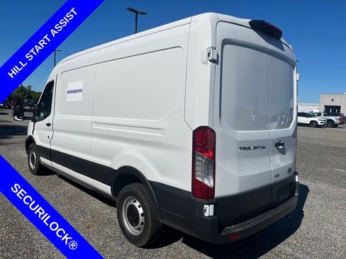 New 2025 Ford Transit 250 148 Medium Roof image 21