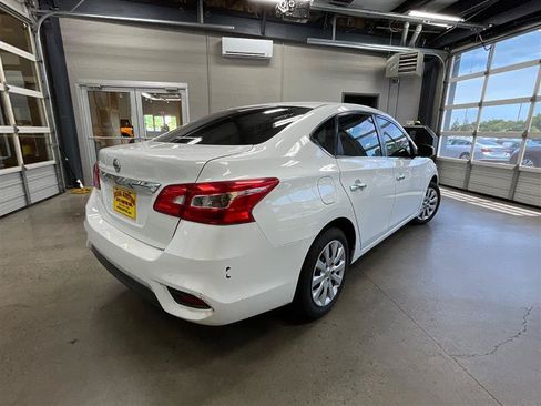 Used 2019 Nissan Sentra S FWD image 5
