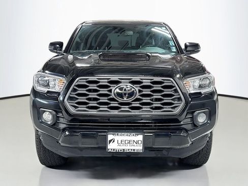 Used 2022 Toyota Tacoma TRD Sport AWD/4WD image 2