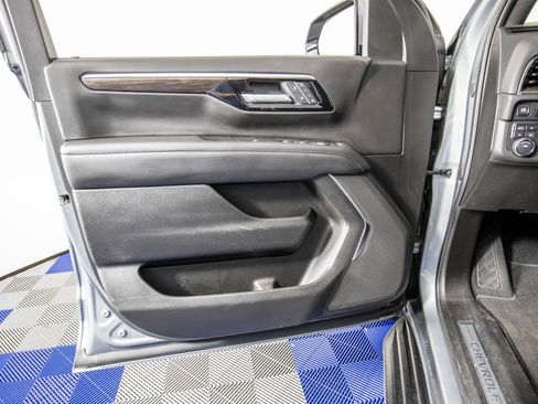 Used 2025 Chevrolet Tahoe LT image 13