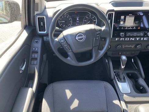 New 2025 Nissan Frontier SV image 34