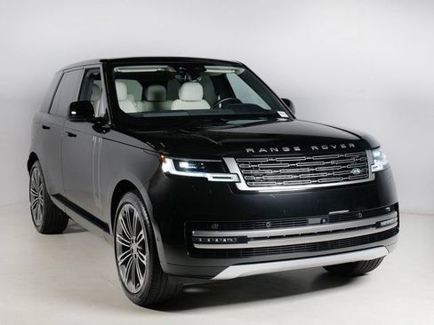 Certified 2025 Land Rover Range Rover SE AWD/4WD image 10